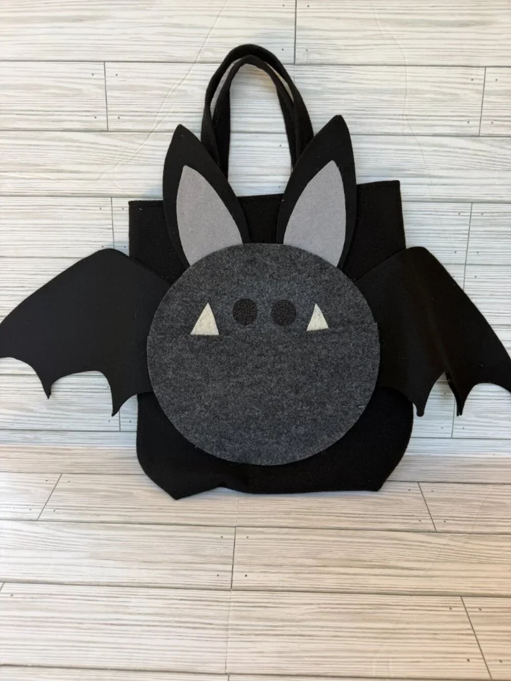 Bat Halloween Treat bag, handmade felt trick or treat bag, kids Halloween candy
